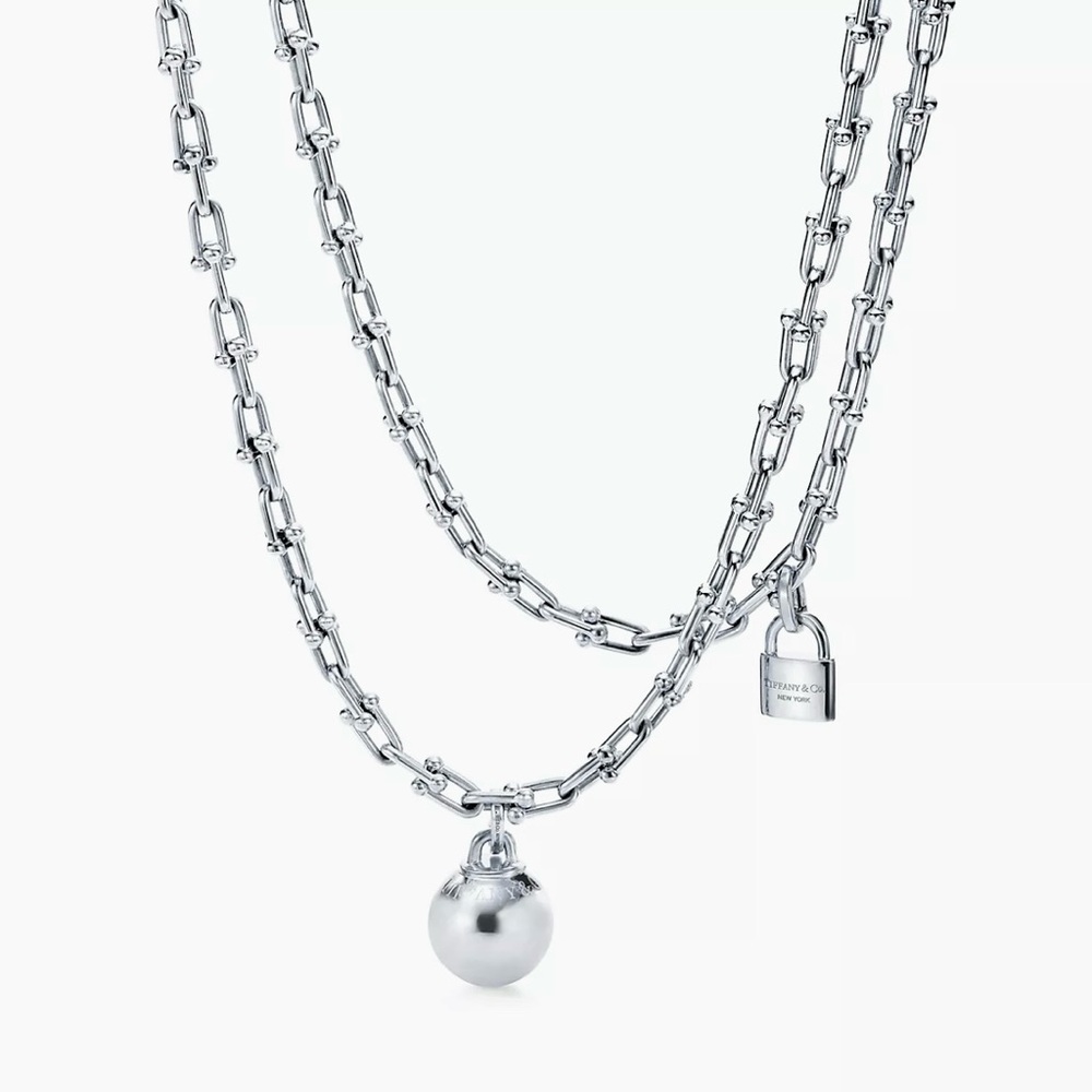 Tiffany & Co. HardWare necklace in sterling silver